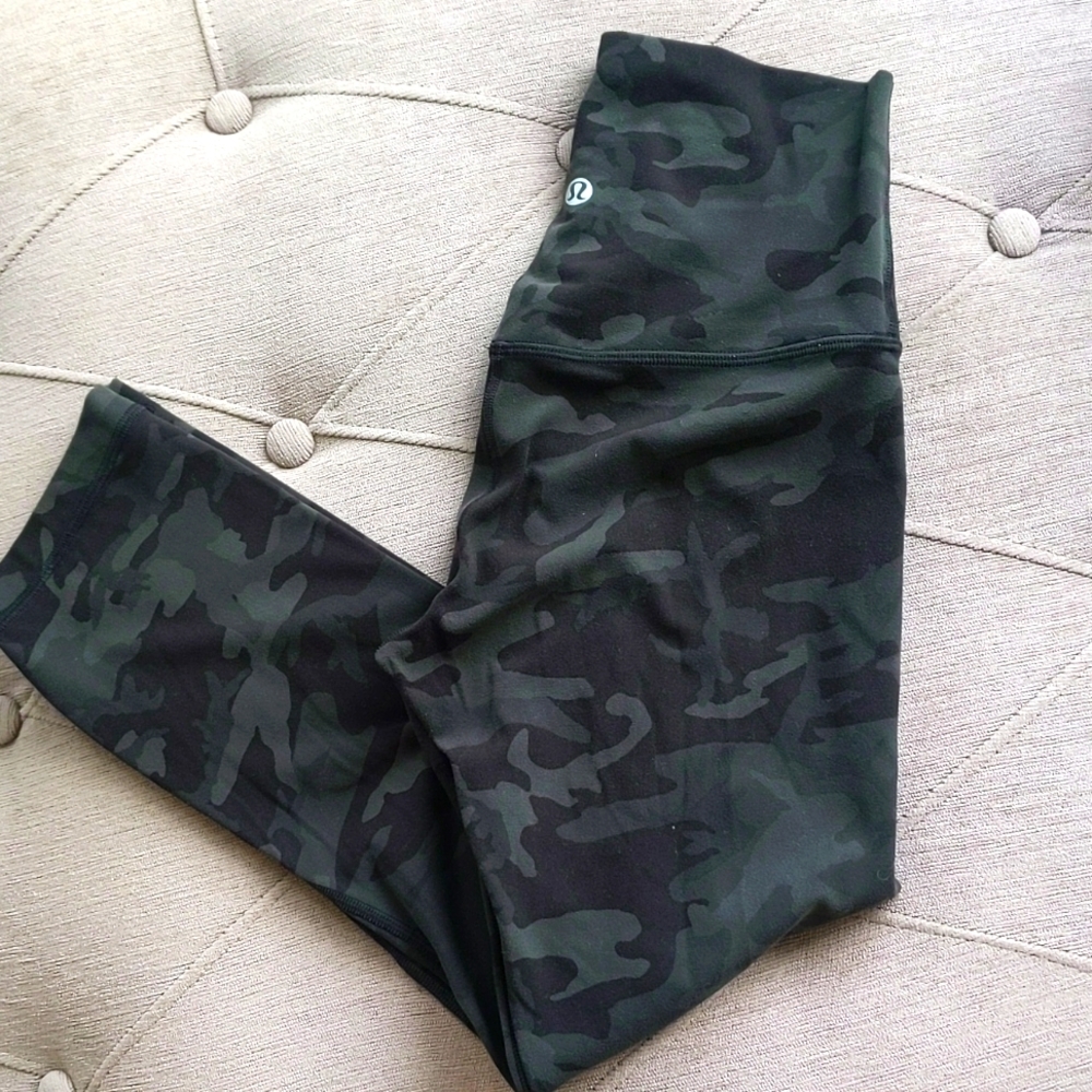 [Lululemon] align camo crop